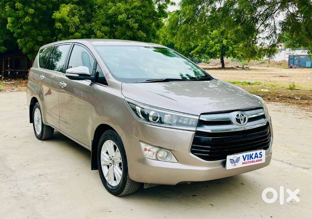 Toyota Innova Crysta 2.8 Zx At 7 Seater, 2016, Diesel