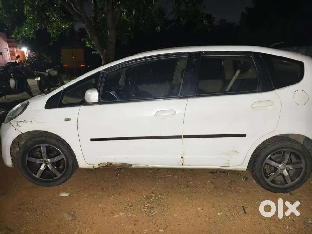 Honda Jazz 2011 Petrol 60000 Km Driven