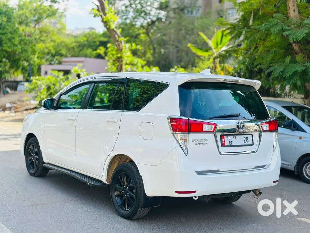 Toyota Innova Crysta 2.4 Gx Limited Edition 8 Str, 2023, Diesel