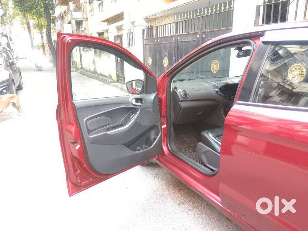 Ford Figo 1.2p Titanium Mt, 2015, Petrol