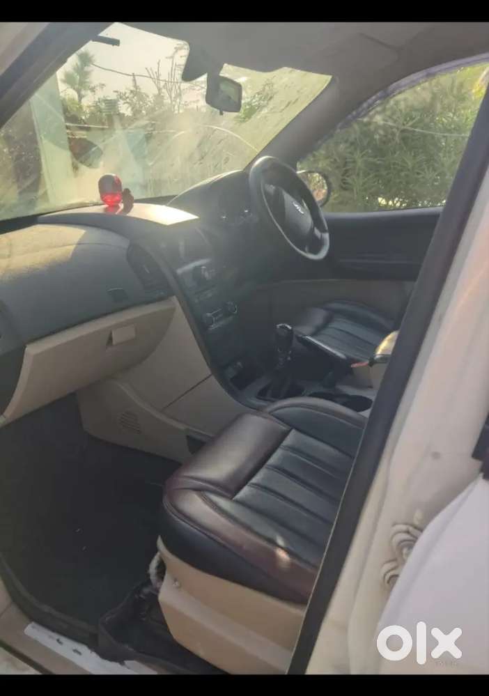 Mahindra Xuv500 2018 Diesel 105000 Km Driven