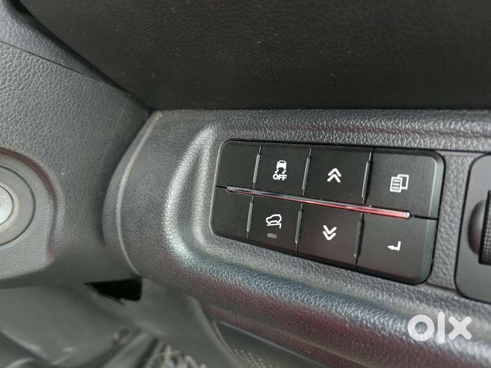 Mahindra Thar Lx Convertible Top Petrol At 4wd, 2021, Petrol