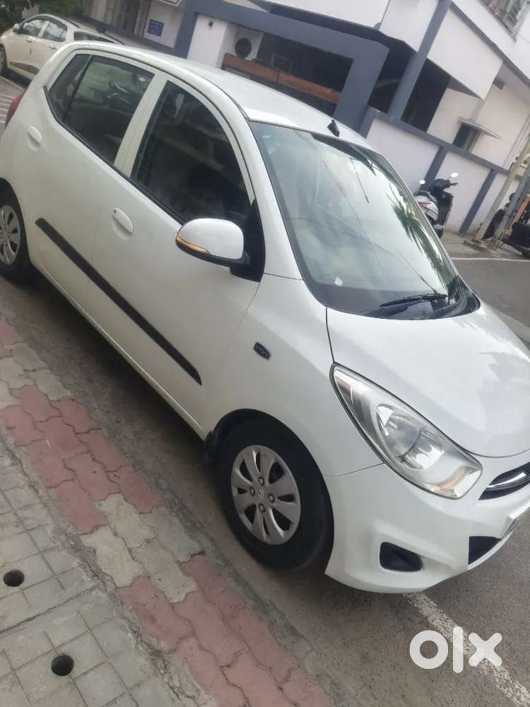 Hyundai I10 Magna 1.2 Solid Bs4 Engine 2011 Car
