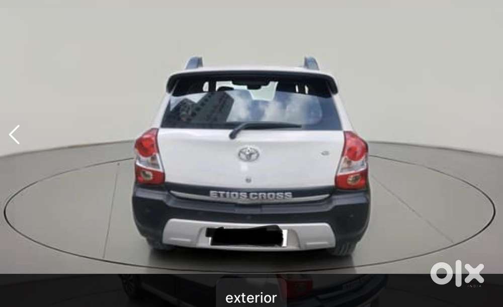 Toyota Etios Cross 2015