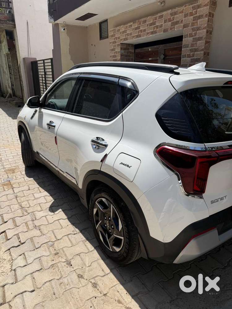 Kia Petrol Car 2024