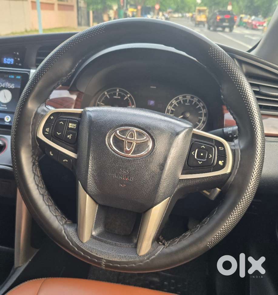 Toyota Innova Crysta 2.8 Gx At 8s, 2017, Diesel