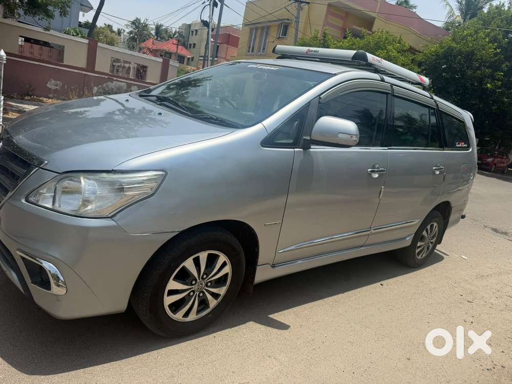 Toyota Innova 2.5 Z Diesel 7 Seater Bs Iv, 2015, Diesel