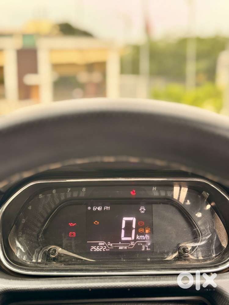 Tata Tiago, 2023, Petrol