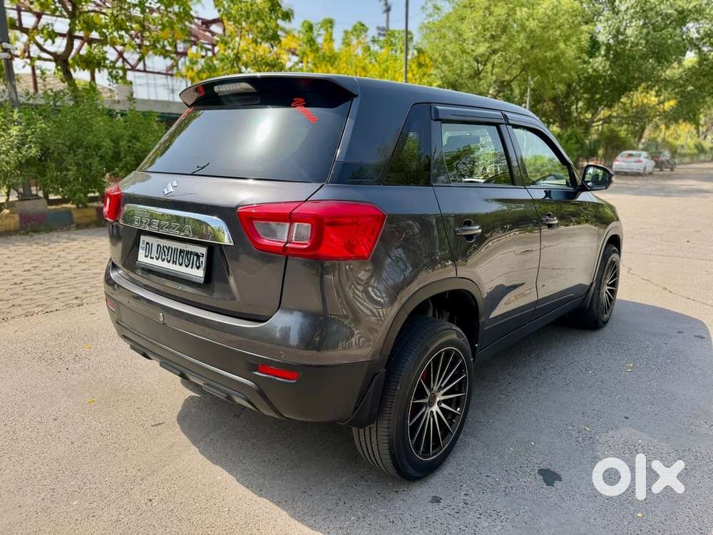 Maruti Suzuki Brezza 1.5 Lxi Smart Hybrid, 2022, Petrol
