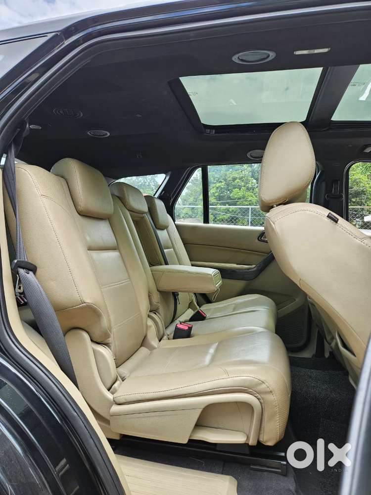 Ford Endeavour 3.2 Titanium At 4x4, 2016, Diesel