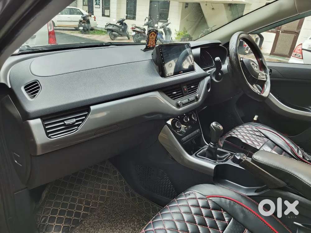 Tata Nexon 2003 Petrol Manual