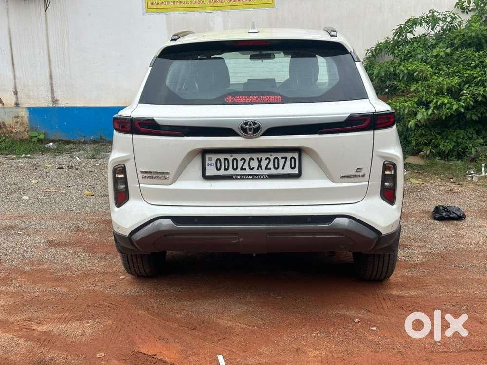 Toyota Urban Cruiser Hyryder 2024 Petrol 17500 Km Driven