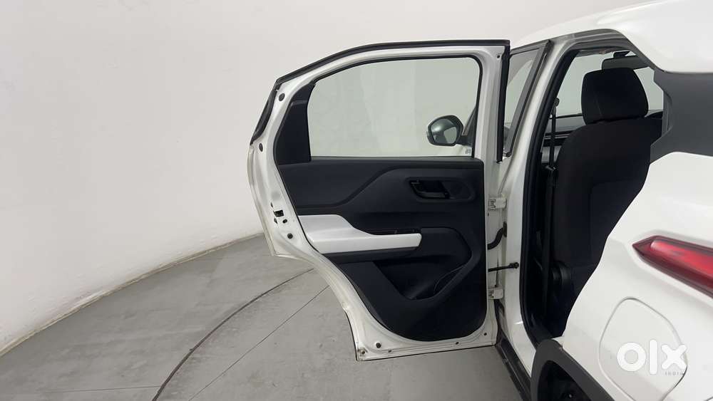 Tata Punch 1.2 Revotron Accomplished Dazzle Pack Amt, 2022, Petrol
