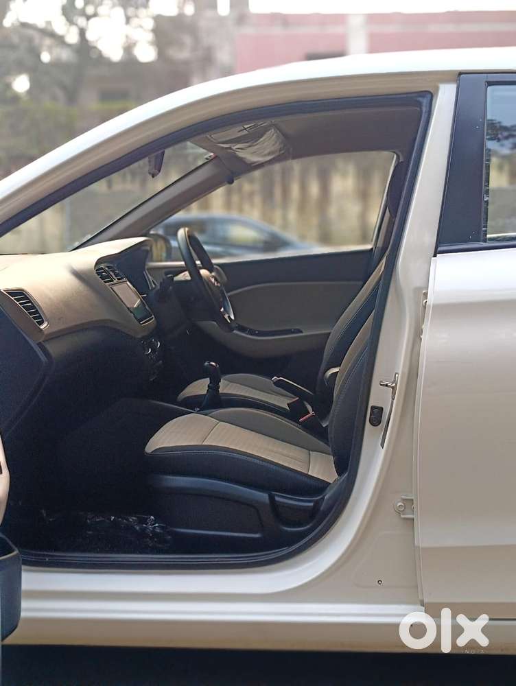 Hyundai I20 Magna 1.2 Mt, 2019, Petrol
