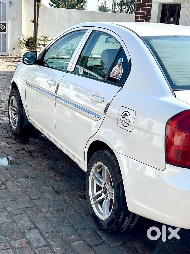 Hyundai Verna 2010 Diesel Well Maintained