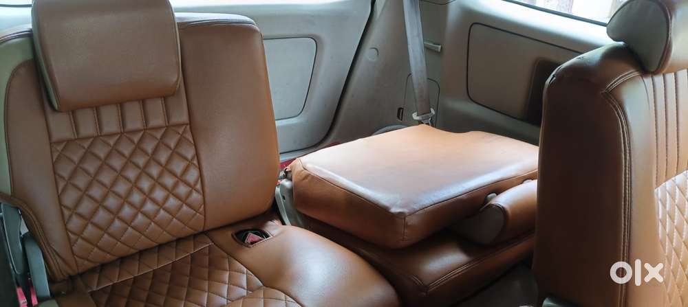 Toyota Innova 2.5 G (diesel) 8 Seater, 2011, Diesel