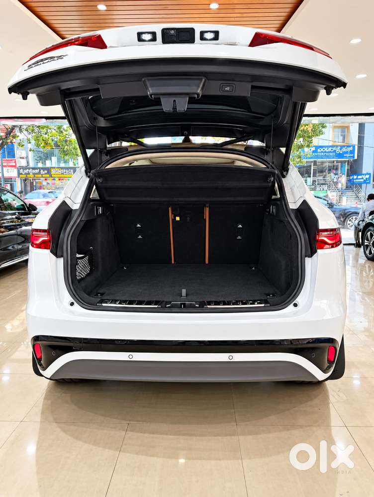 Jaguar F-pace 2.0 R Dynamic S, 2021, Petrol