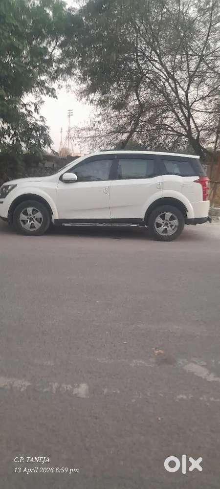 Mahindra Xuv500 2015