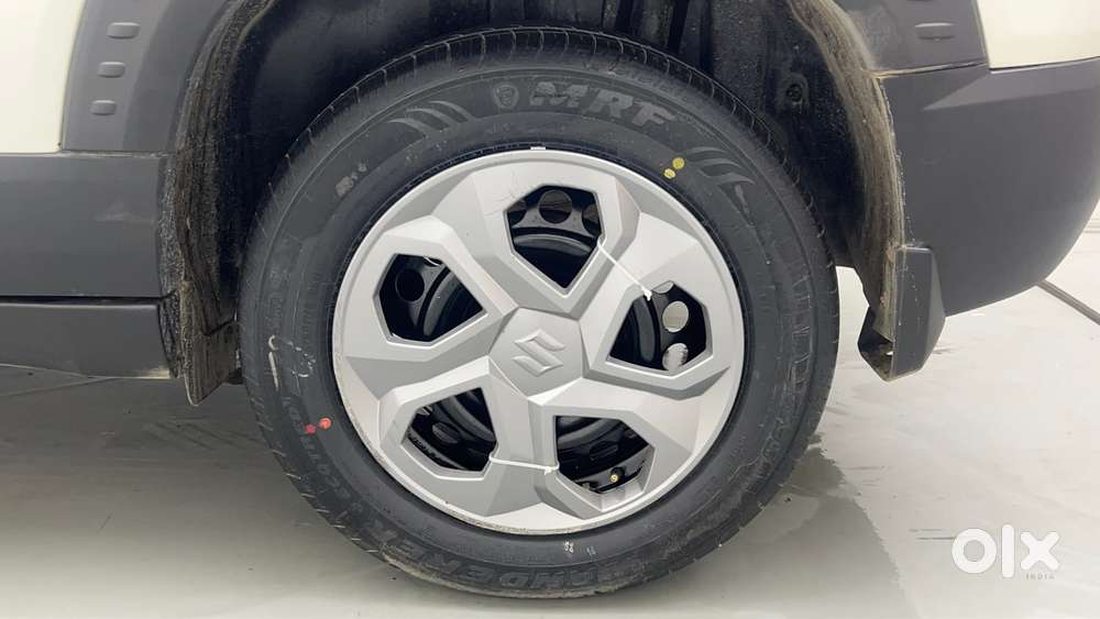 Maruti Suzuki Vitara Brezza 1.5 Zxi Plus At Dual Tone, 2023, Petrol