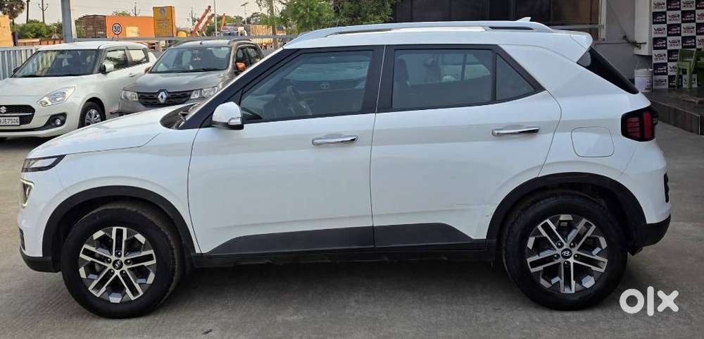 Hyundai Venue 1.0 Sx (o) Turbo Dct, 2024, Petrol