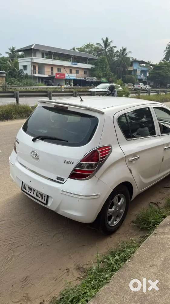 Well-maintained Hyundai I20
2009 Model &ndash; First Generation I20
Asta