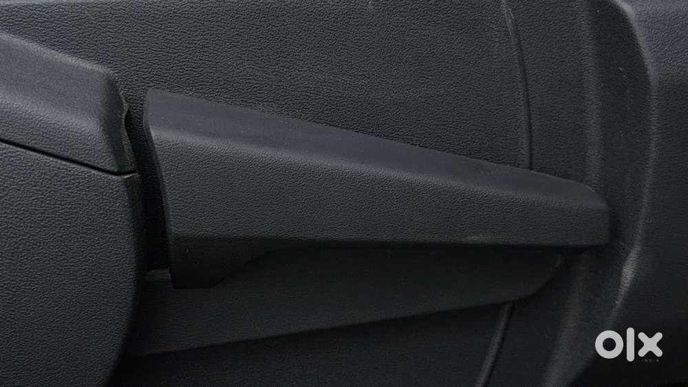 Nissan Magnite 1.0 Xv, 2023, Petrol