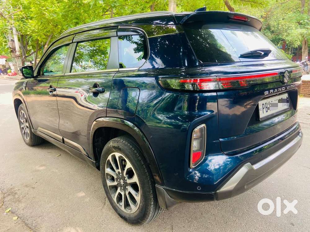 Maruti Suzuki Grand Vitara 1.5 Alpha Smart Hybrid At, 2023, Petrol