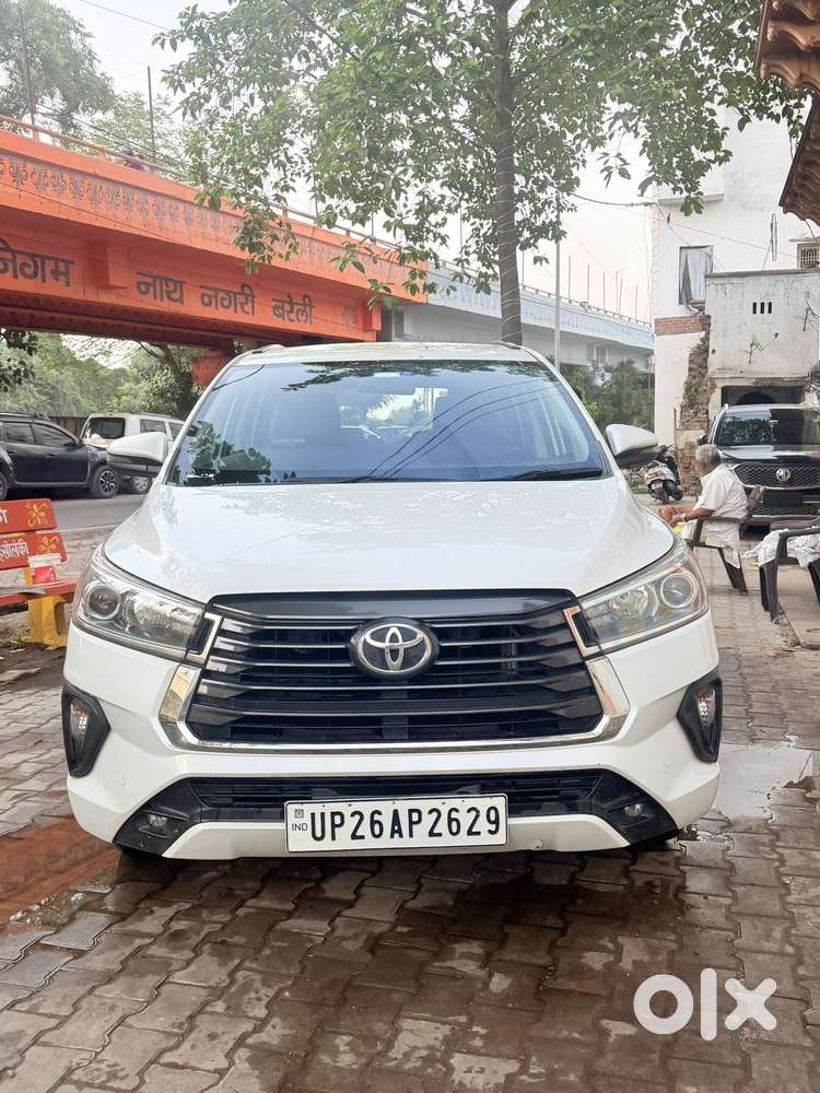 Toyota Innova Crysta 2.4 V 7 Str, 2022, Petrol