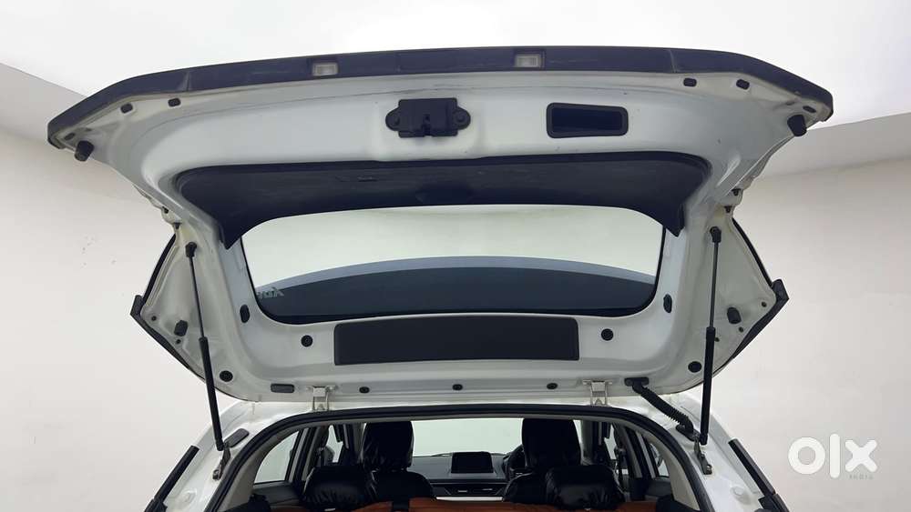 Tata Nexon Pure 1.2 Revotron Petrol 6 Mt, 2024, Petrol