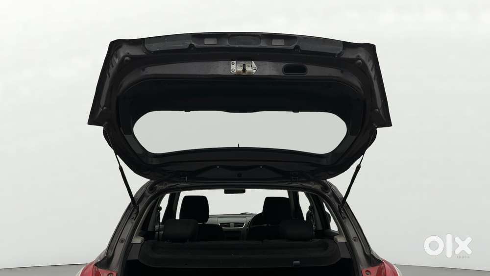 Maruti Suzuki Swift 1.2 Lxi (o), 2017, Petrol