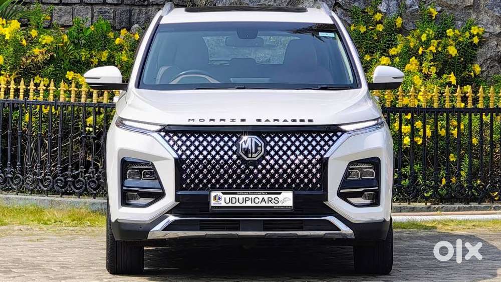 Mg Hector Plus Sharp Pro 2.0 Turbo Diesel 6 Str Dual Tone, 2023, Die..