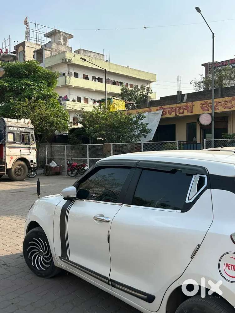 Gadi Mein Koi Kam Khachar Nai