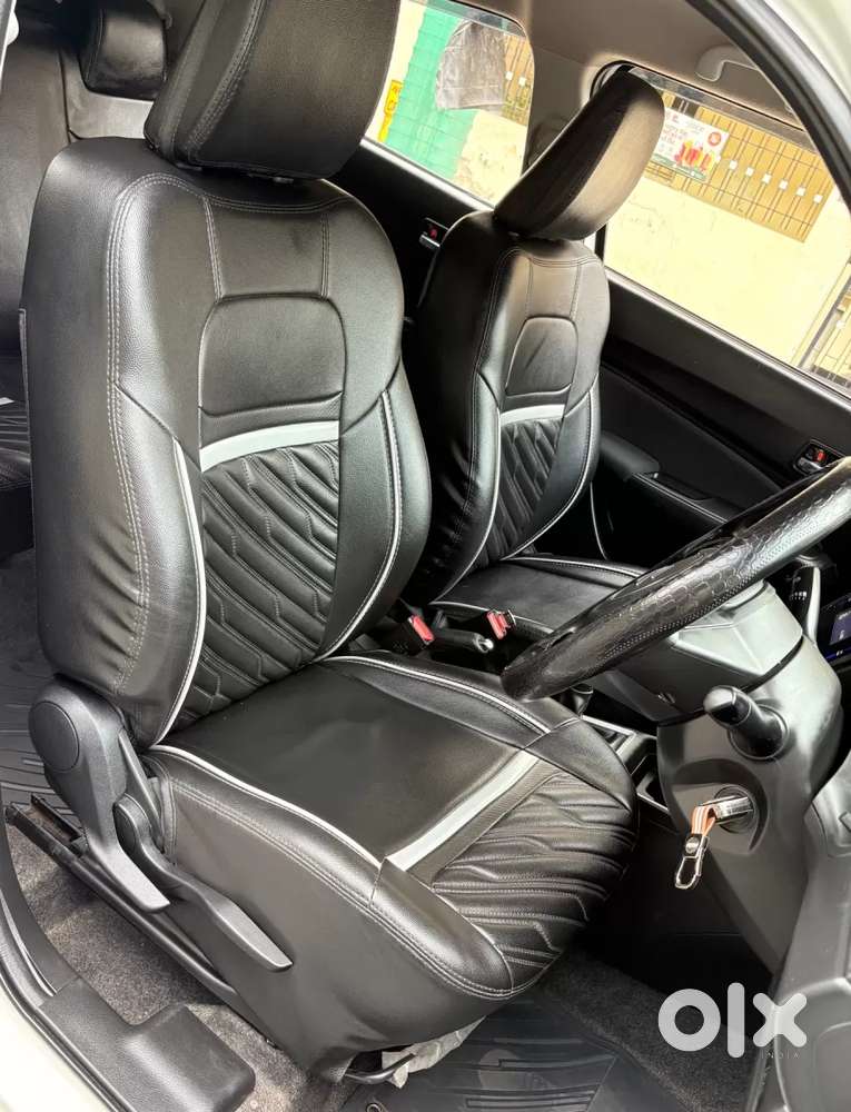 Maruti Suzuki Swift Vxi, 2023, Petrol