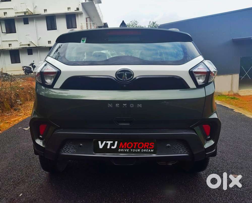 Tata Nexon 1.2 Revotron Xma Amt (s), 2022, Petrol