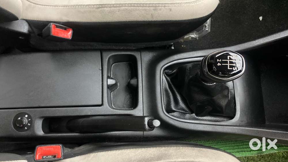 Renault Triber Rxt, 2023, Petrol