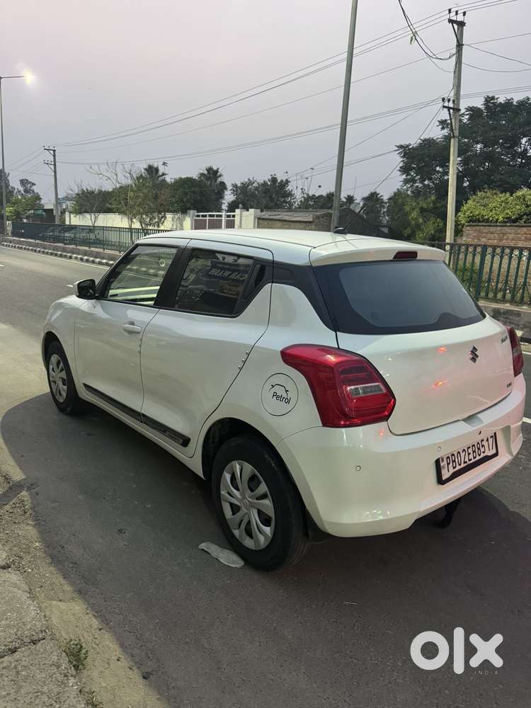 Maruti Suzuki Swift Vvt Vxi, 2021, Petrol