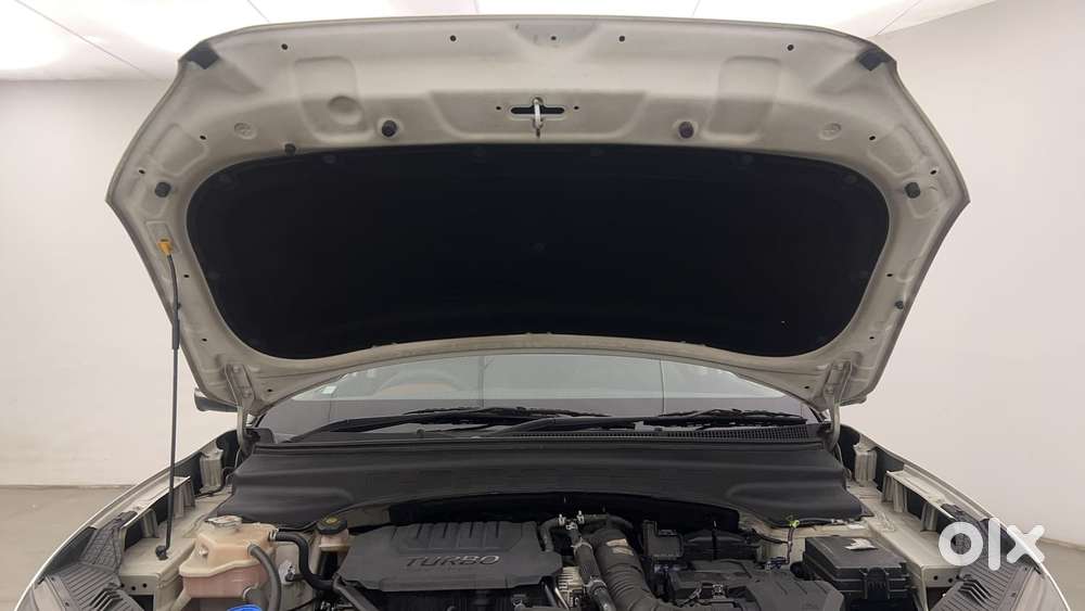 Hyundai Alcazar Platinum 7 Str 1.5 Turbo Petrol Adventure, 2023, Pet..