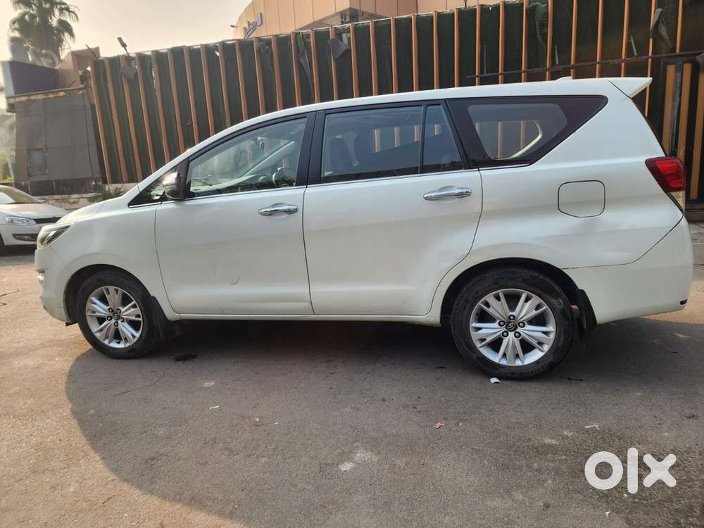 Toyota Innova Crysta 2017 december