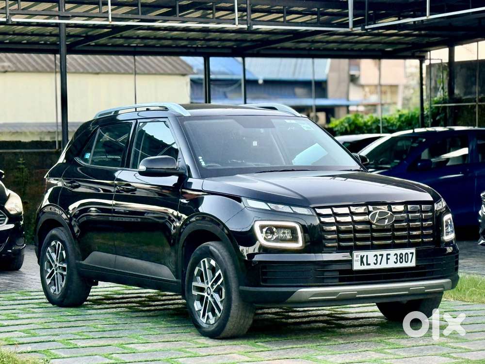 Hyundai Venue Sx (o) Mt 1.5 Diesel, 2023, Diesel
