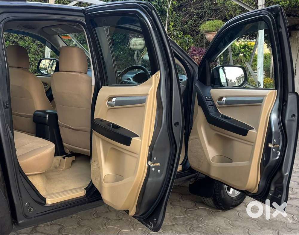 Isuzu V-cross 4wd Manual 2020, 48000 Kms Haryana Registration..