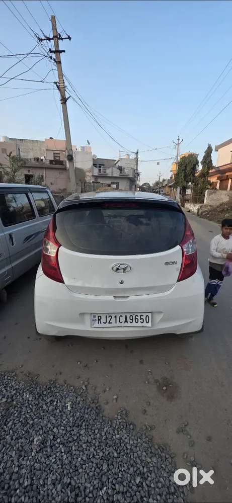 Hyundai Eon 2017 Petrol Well Maintained