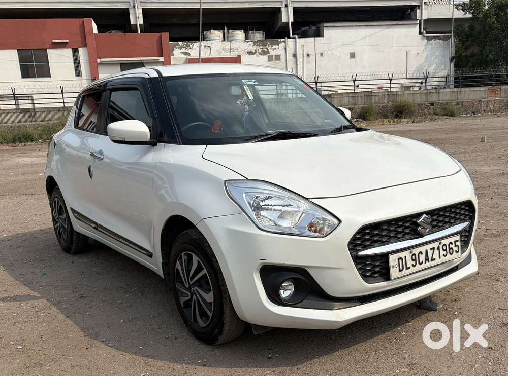 Maruti Suzuki Swift Vxi + Manual, 2022, Petrol