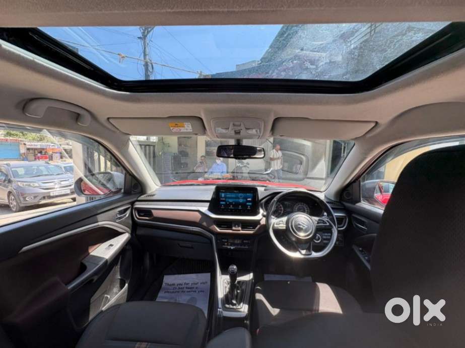 Maruti Suzuki Brezza 1.5 Zxi Plus Smart Hybrid, 2022, Petrol