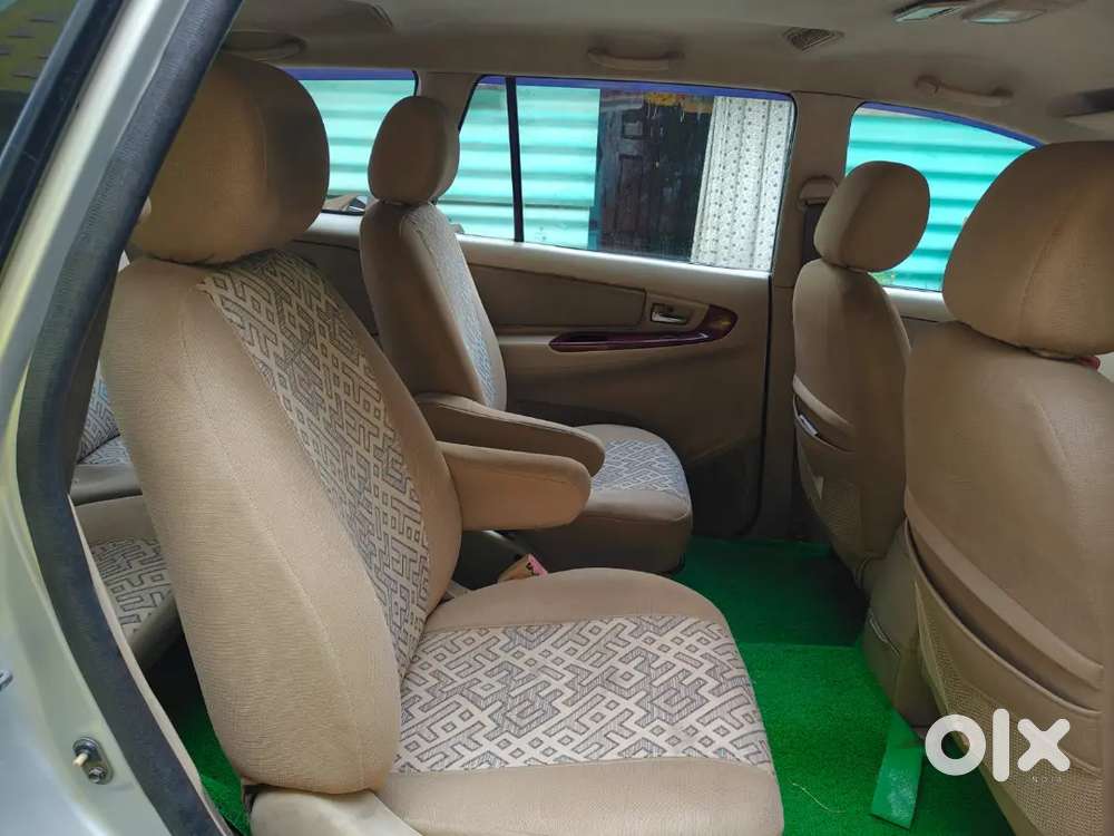 Toyota Innova 2006 Diesel Well Maintained