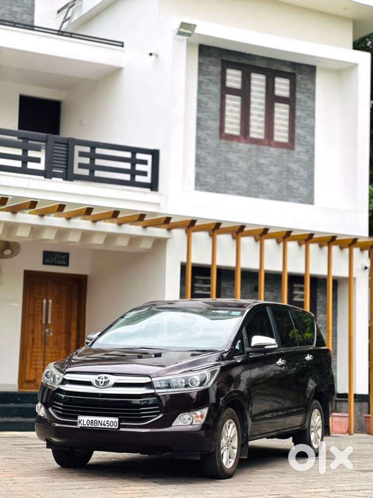 Toyota Innova Crysta 2017 Diesel Well Maintained
