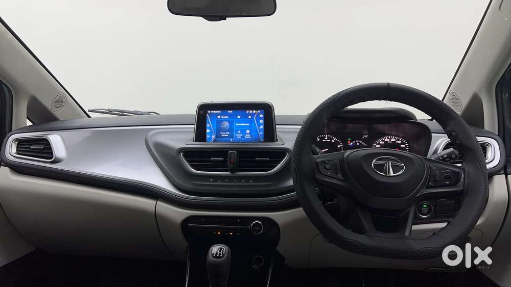 Tata Altroz 1.2 Xt, 2023, Petrol