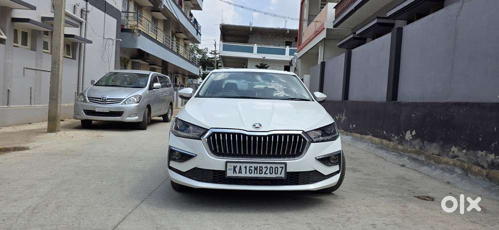 Skoda Slavia Petrol 2023