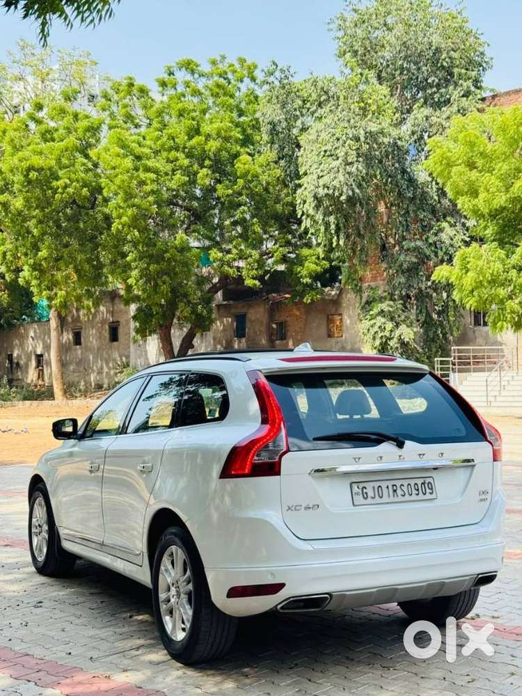 Volvo Xc60 D5 Awd Automatic, 2016, Diesel