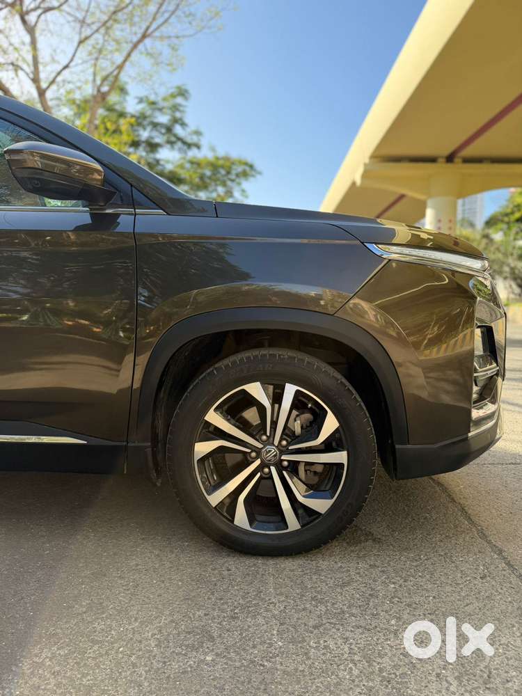 Mg Hector Plus Sharp Pro 1.5 Turbo Petrol Cvt 6 Str, 2023, Petrol