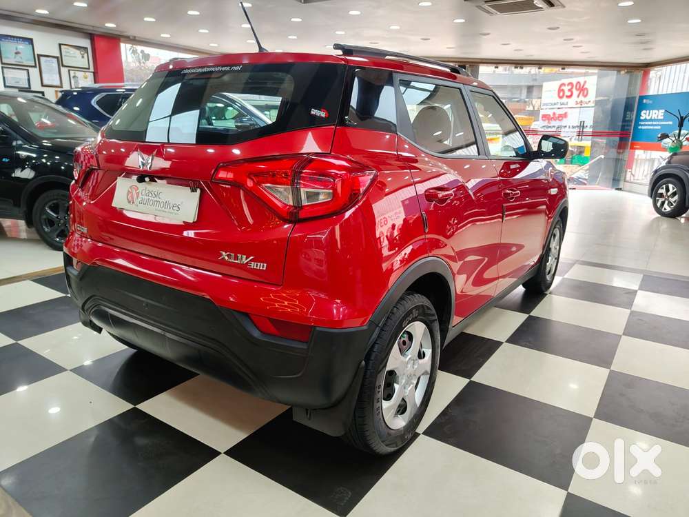 Mahindra Xuv300 W6, 2023, Petrol